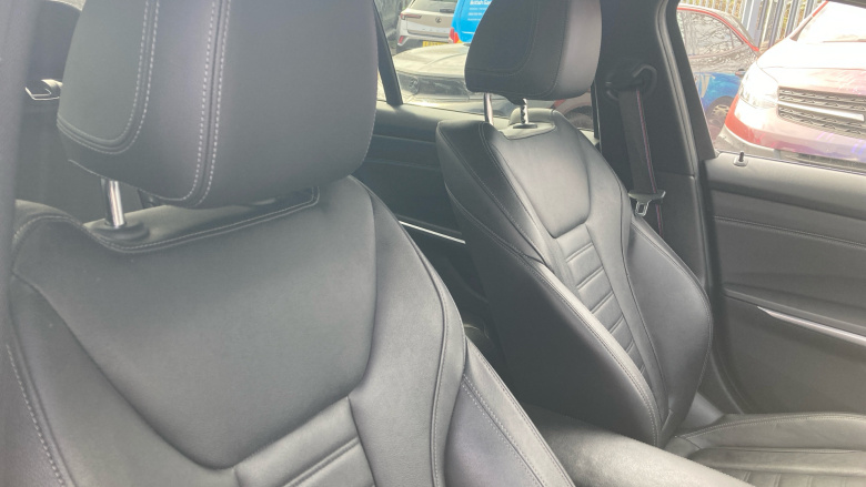 BMW 3 Series 330e M Sport 4dr Step Auto Saloon